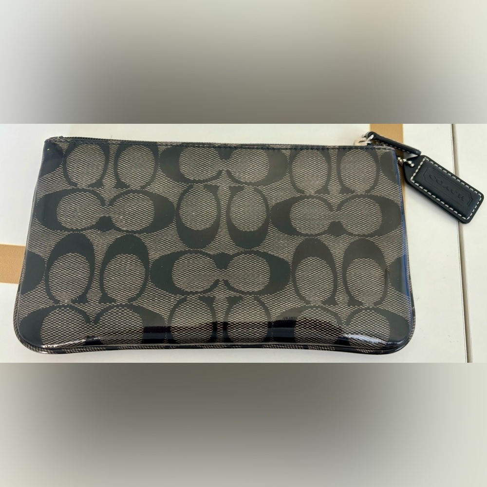 NWOT Coach Brown Black vintage laminated  clutch bag